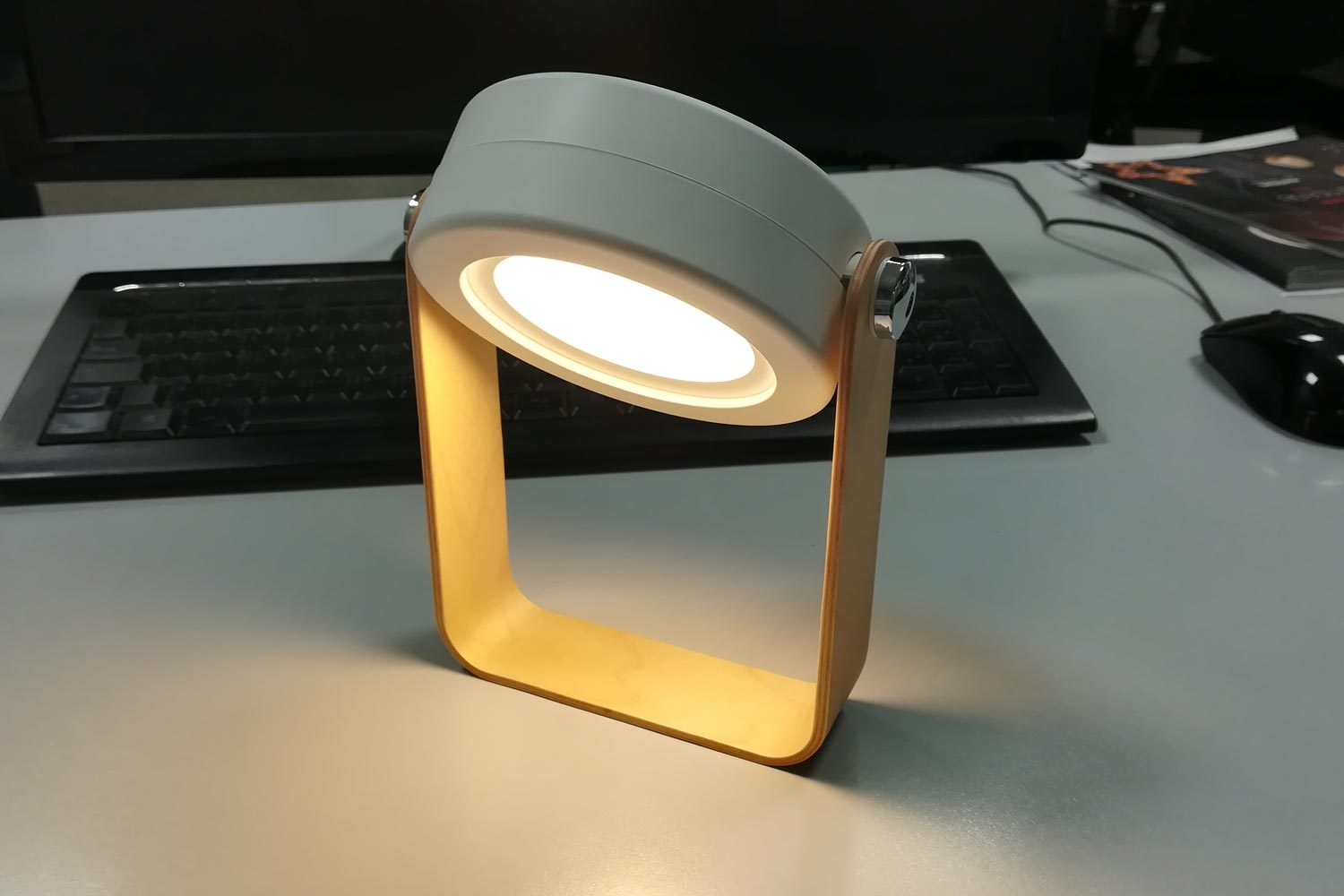 Idealight Lampade Da Terra.Recensione Lampada Da Tavolo Led Zttopo Idealight It